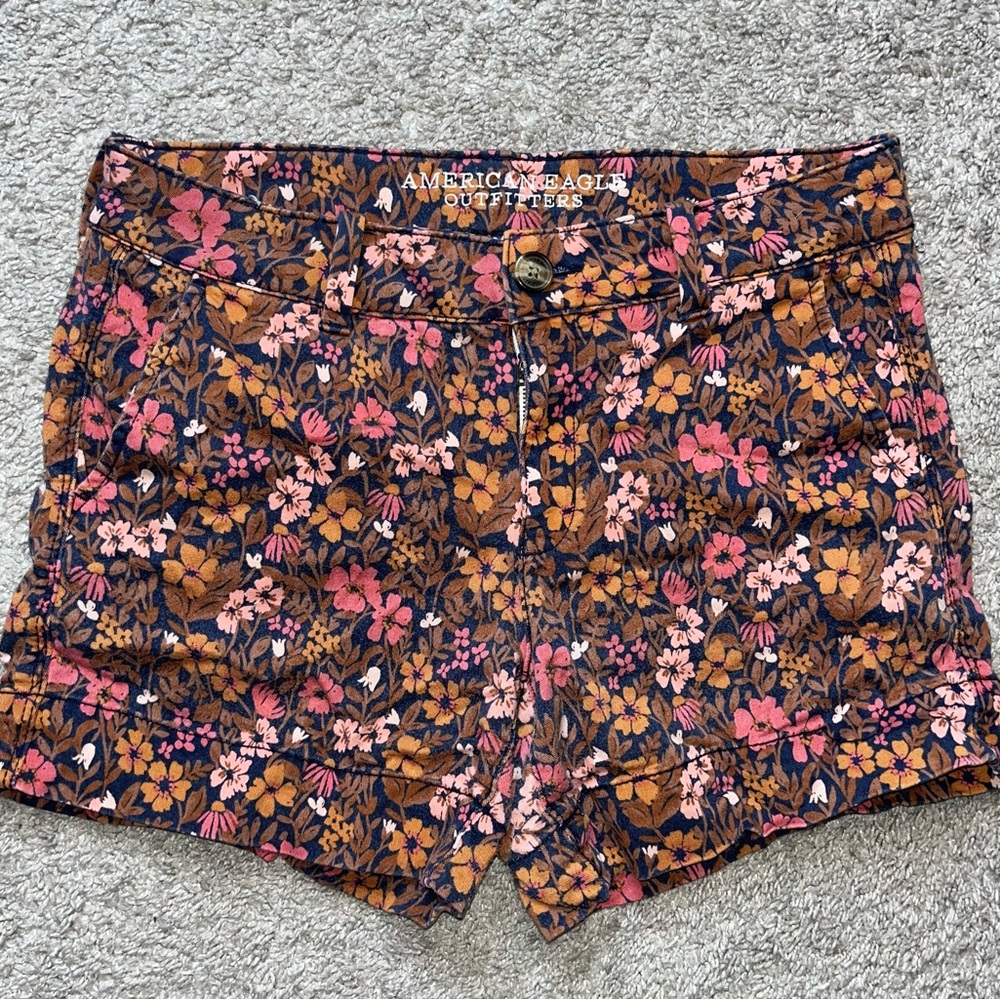 American eagle floral shorts